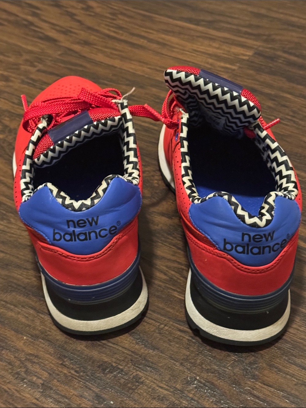 New Balance Red and Black 574 Sneakers with Blue Lining - Picture 3 of 7